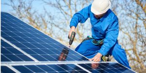 Installation Maintenance Panneaux Solaires Photovoltaïques à La Fermete